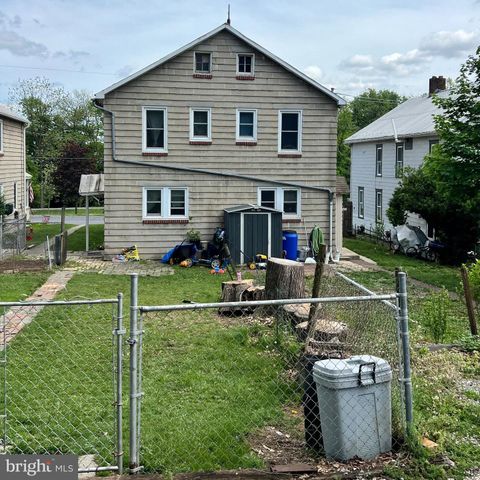 333 & 335 HOOD STREET, Chambersburg, PA 17201