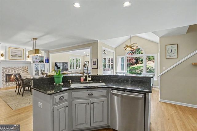 4180 Summit Way, Marietta, GA 30066