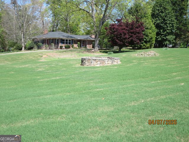 1356 Enota Avenue NE, Gainesville, GA 30501