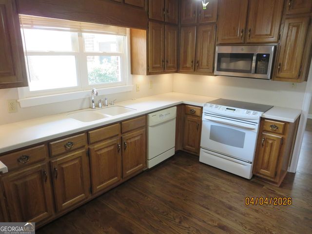 1356 Enota Avenue NE, Gainesville, GA 30501