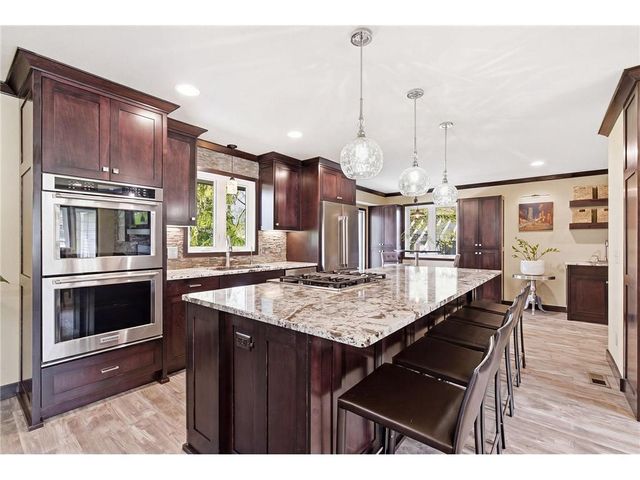 11848 64th Avenue, Maple Grove, MN 55369