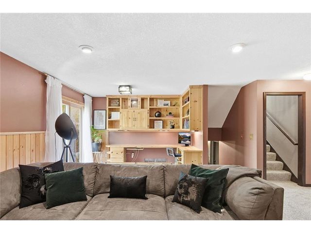 11848 64th Avenue, Maple Grove, MN 55369