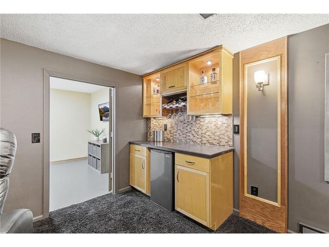 11848 64th Avenue, Maple Grove, MN 55369