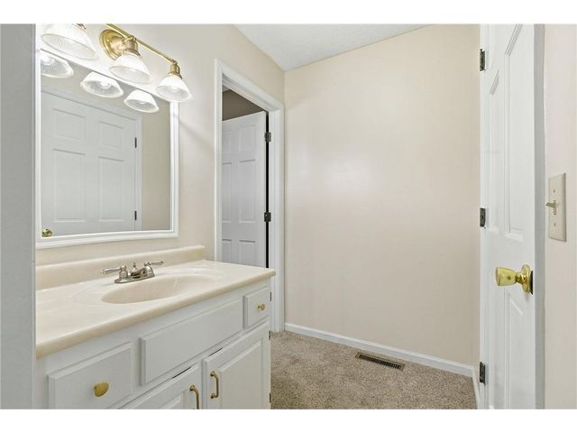 11848 64th Avenue, Maple Grove, MN 55369