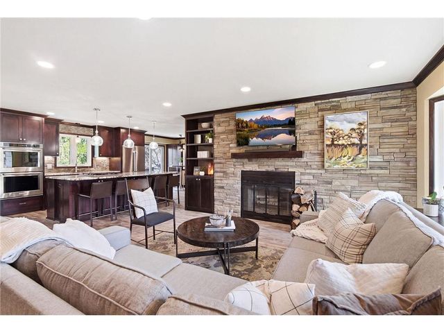 11848 64th Avenue, Maple Grove, MN 55369