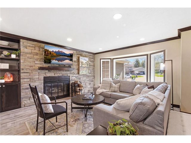 11848 64th Avenue, Maple Grove, MN 55369