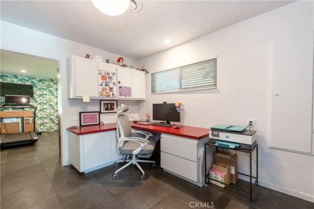 15626 Royal Ridge, Sherman Oaks, CA 91403