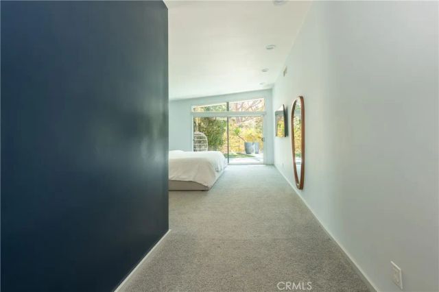 15626 Royal Ridge, Sherman Oaks, CA 91403