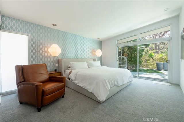 15626 Royal Ridge, Sherman Oaks, CA 91403