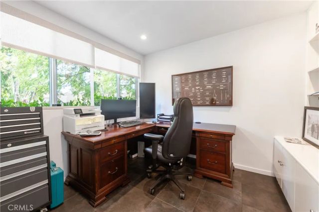 15626 Royal Ridge, Sherman Oaks, CA 91403