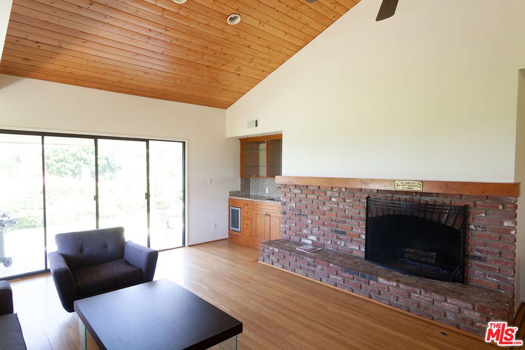 10 Sweetgrass Lane, Rolling Hills Estates, CA 90274 — photo 2