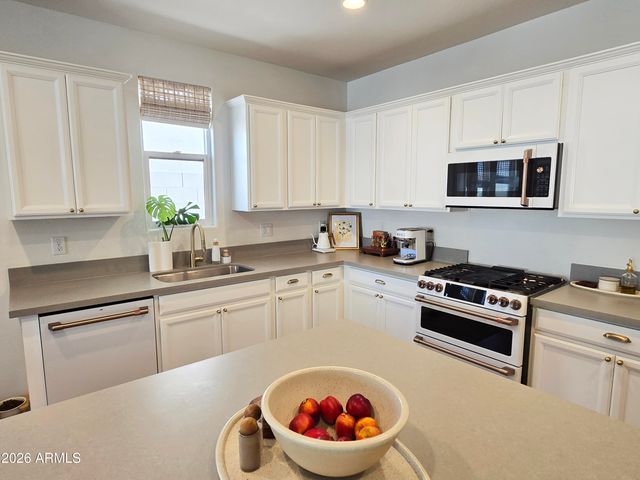 35117 N LEAD Way, San Tan Valley, AZ 85144