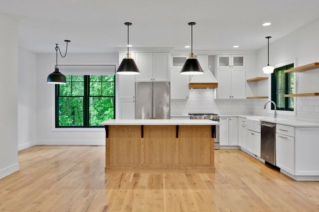 1322 Center St, Ludlow, MA 01056