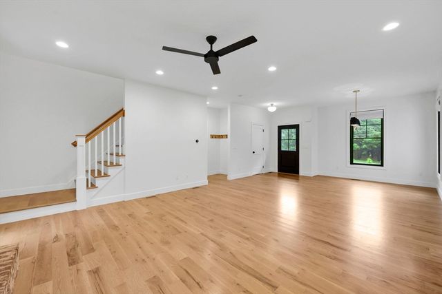 1322 Center St, Ludlow, MA 01056