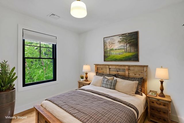 1322 Center St, Ludlow, MA 01056
