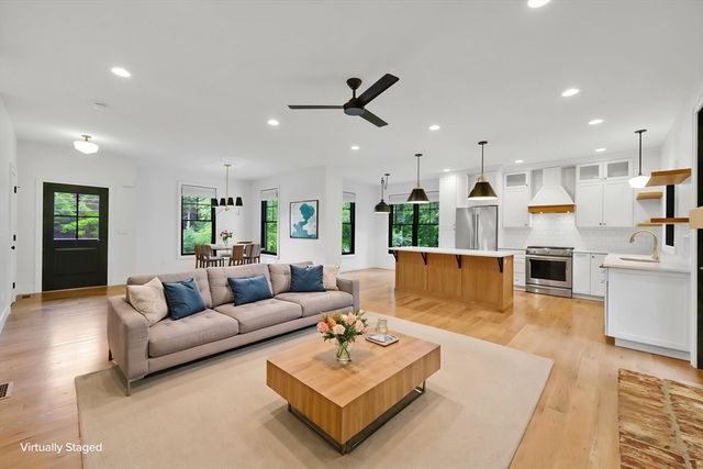 1322 Center St, Ludlow, MA 01056