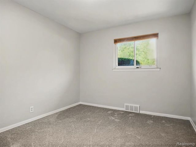 6075 Detroit Street, Mount Morris, MI 48458