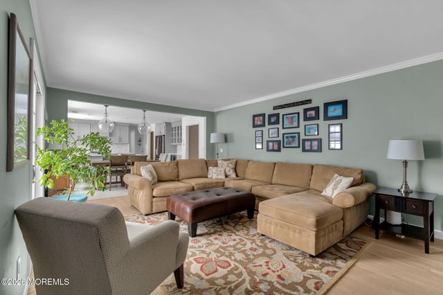 77 Bunker Hill Drive, Middletown, NJ 07748