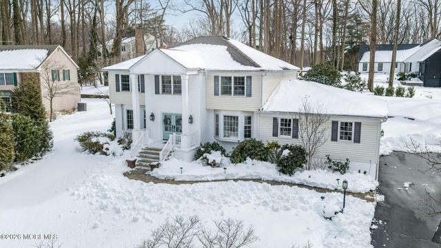 77 Bunker Hill Drive, Middletown, NJ 07748