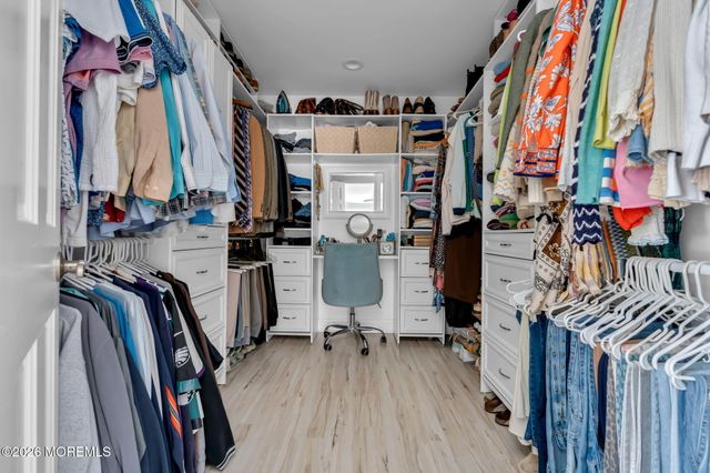 77 Bunker Hill Drive, Middletown, NJ 07748