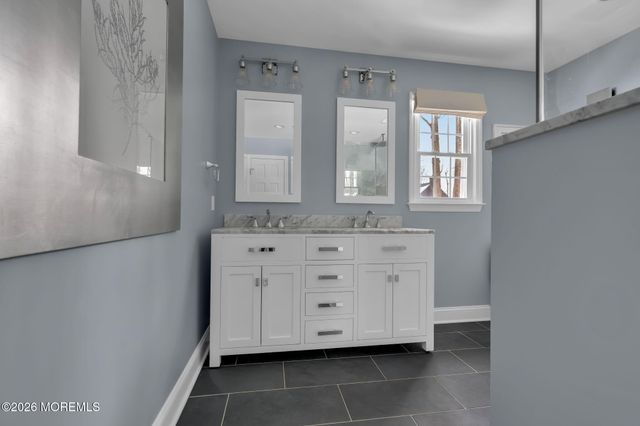 77 Bunker Hill Drive, Middletown, NJ 07748