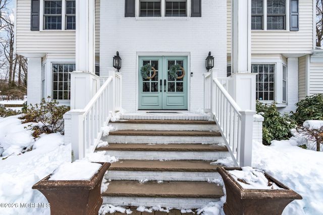 77 Bunker Hill Drive, Middletown, NJ 07748