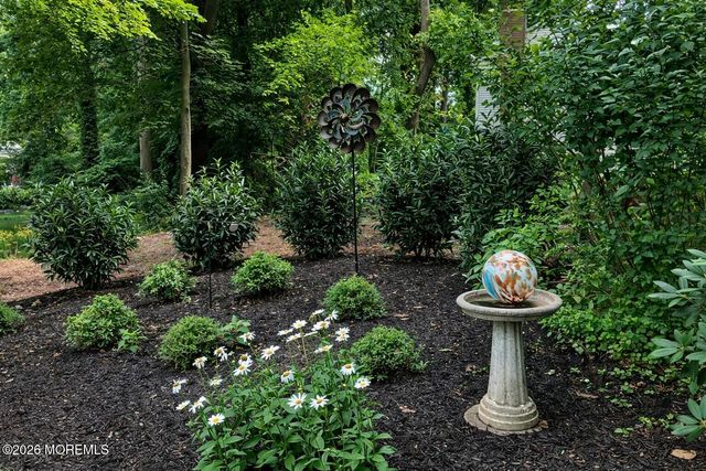 77 Bunker Hill Drive, Middletown, NJ 07748