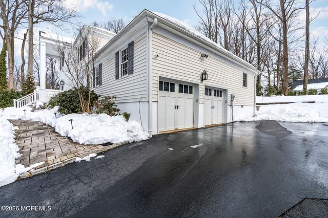 77 Bunker Hill Drive, Middletown, NJ 07748