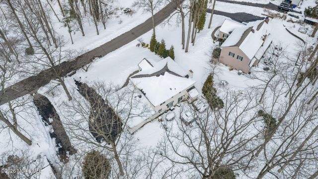 77 Bunker Hill Drive, Middletown, NJ 07748