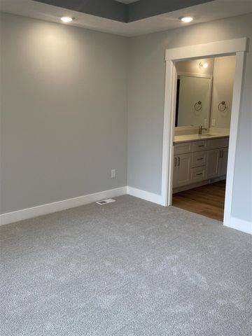 1038 Bellview Meadow Drive 70, Byron Center, MI 49315