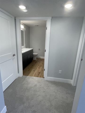 1038 Bellview Meadow Drive 70, Byron Center, MI 49315