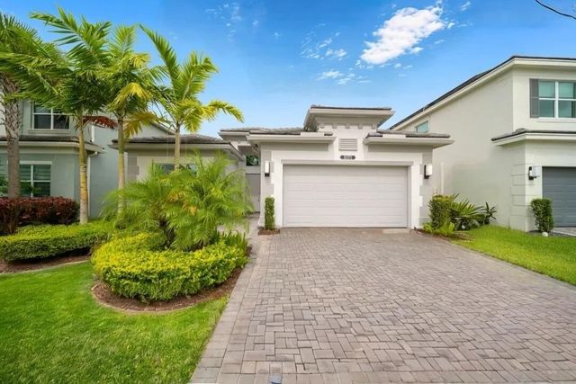 15371 Green River Court, Delray Beach, FL 33446