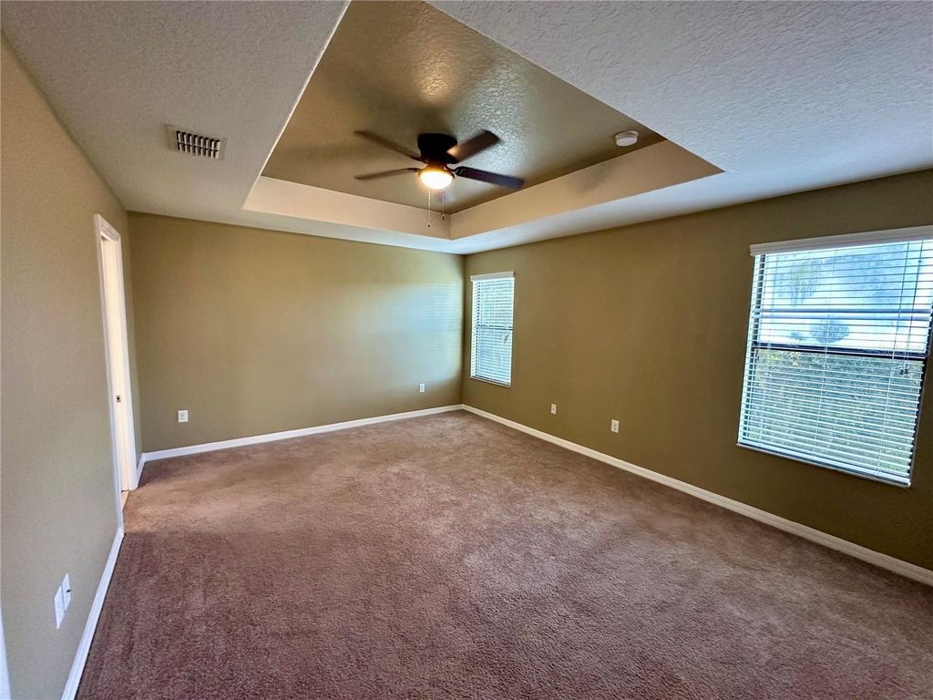 Image 12 of property listing at 9908 SPICE BUSH COURT, Tampa, FL 33647