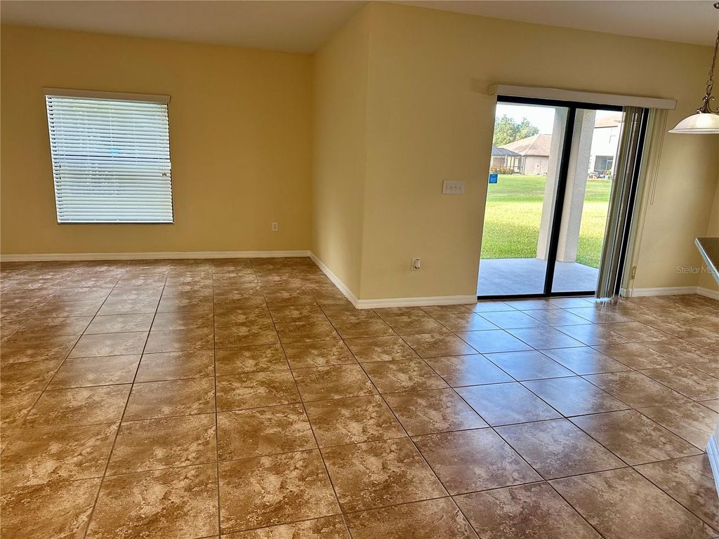 Image 4 of property listing at 9908 SPICE BUSH COURT, Tampa, FL 33647