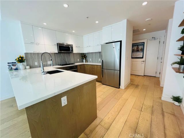 400 S Broadway 814, Los Angeles, CA 90013