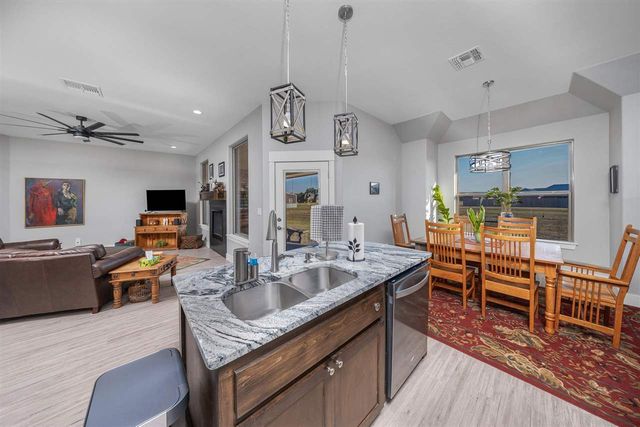 341 Mountain Ridge Pl, Lawton, OK 73507