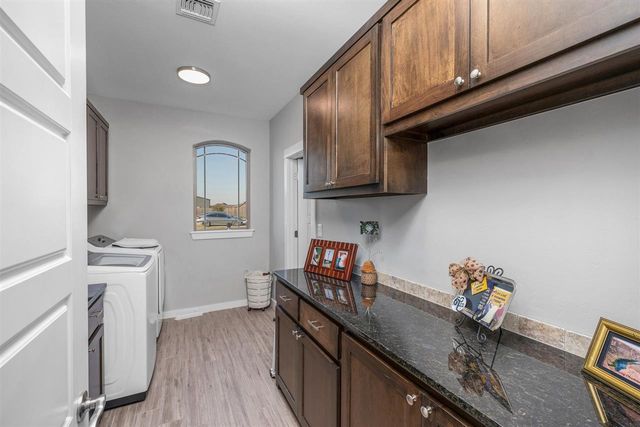 341 Mountain Ridge Pl, Lawton, OK 73507