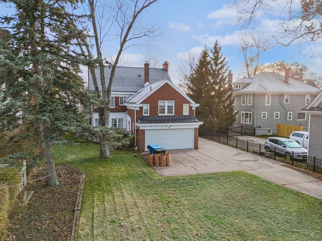 1701 Jefferson Street, Muskegon, MI 49441