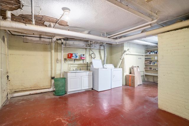 1701 Jefferson Street, Muskegon, MI 49441