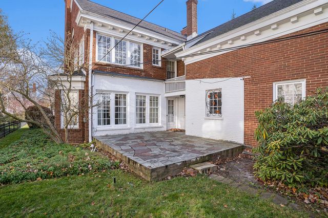 1701 Jefferson Street, Muskegon, MI 49441