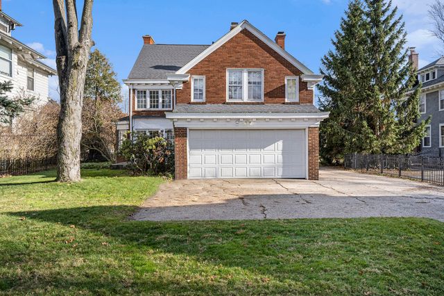 1701 Jefferson Street, Muskegon, MI 49441