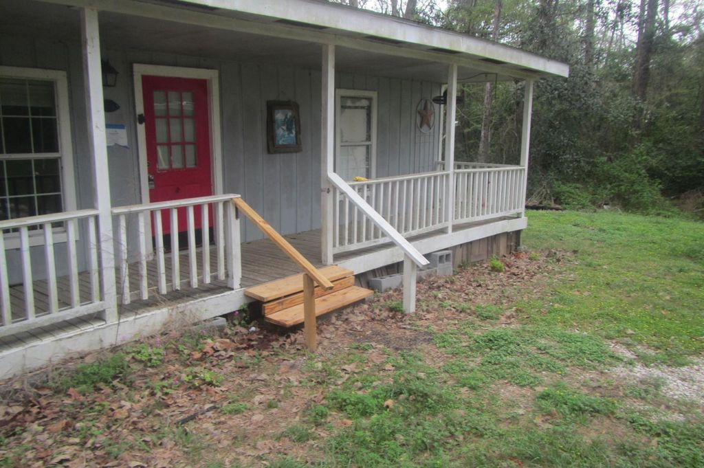 111 Pin Tail Drive, Coldspring, TX 77331