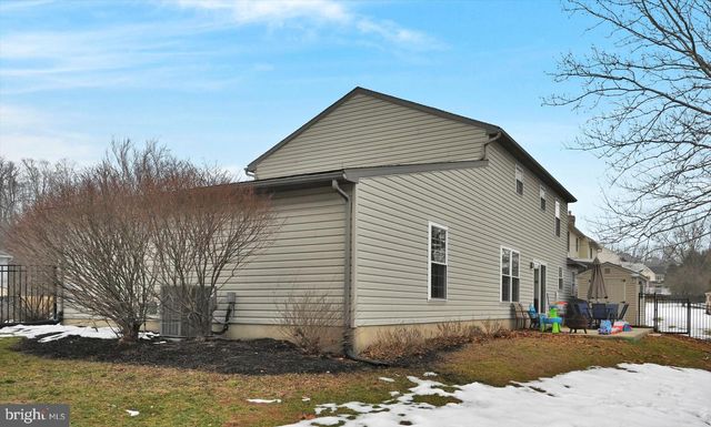 99 CONSTITUTION AVE, Reading, PA 19606