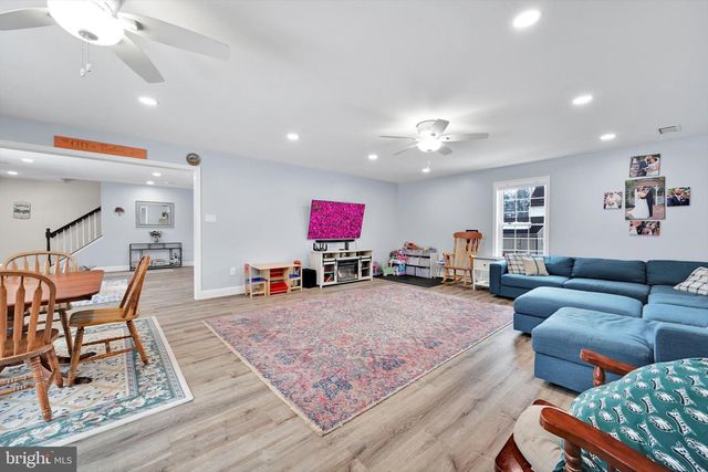 99 CONSTITUTION AVE, Reading, PA 19606