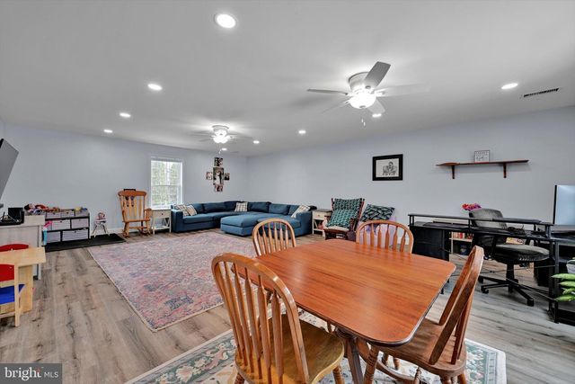 99 CONSTITUTION AVE, Reading, PA 19606