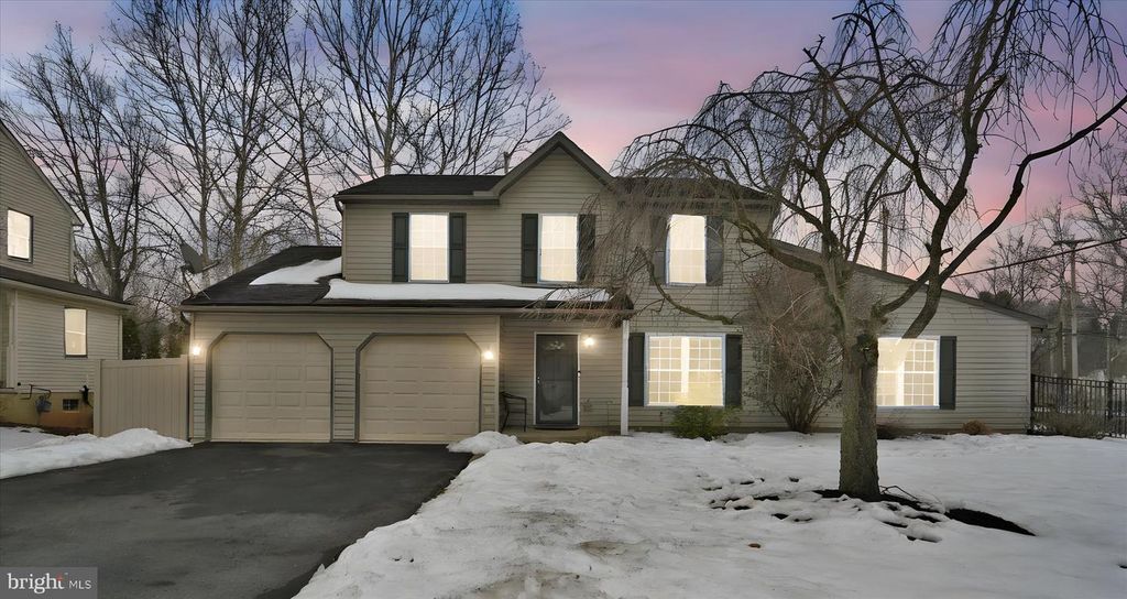 99 CONSTITUTION AVE, Reading, PA 19606