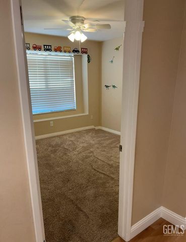 3105 Loveland Way, Bakersfield, CA 93309