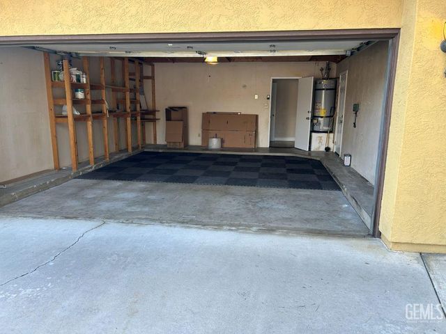 3105 Loveland Way, Bakersfield, CA 93309