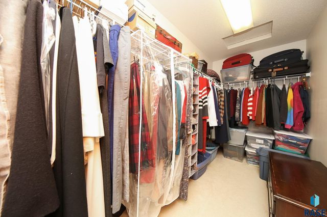 3300 W Miles Pl Place 201, Sioux Falls, SD 57108