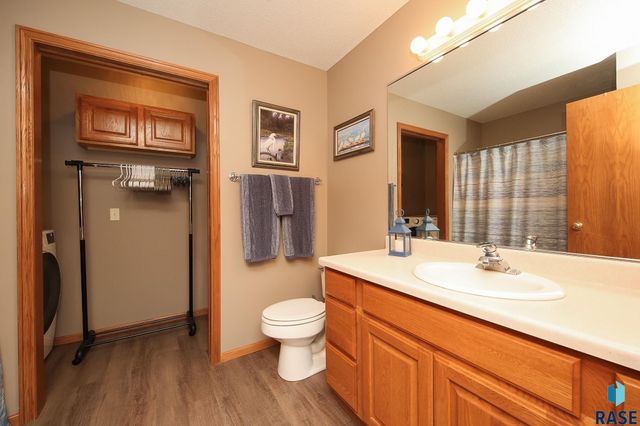 3300 W Miles Pl Place 201, Sioux Falls, SD 57108